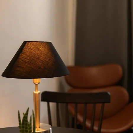 N14 Elegant In With Ac And Parking Bratislava